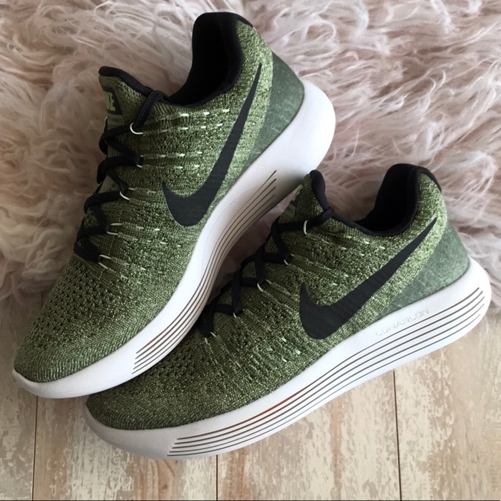 NWTNike Lunarepic Flyknit 2! - Picture 2 of 8